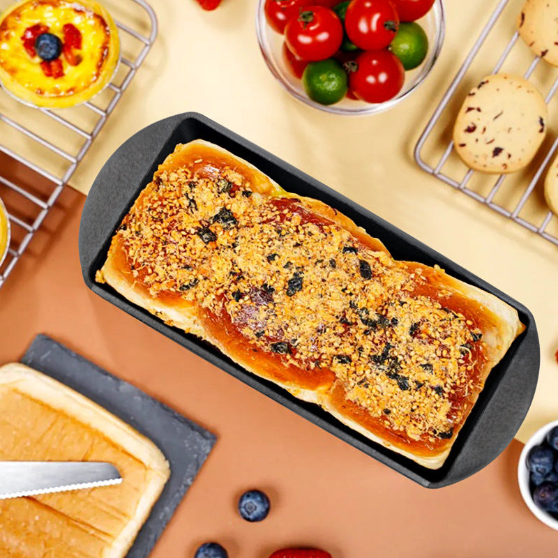 Classic Cast Iron Bread Pot